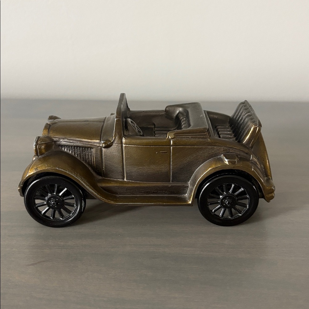 Vintage Banthrico Inc. 1929 Ford Model A Car Coin Bank Cast Metal 1974 Chicago